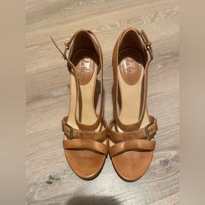 Come Haan for NikeAir tan leather heels